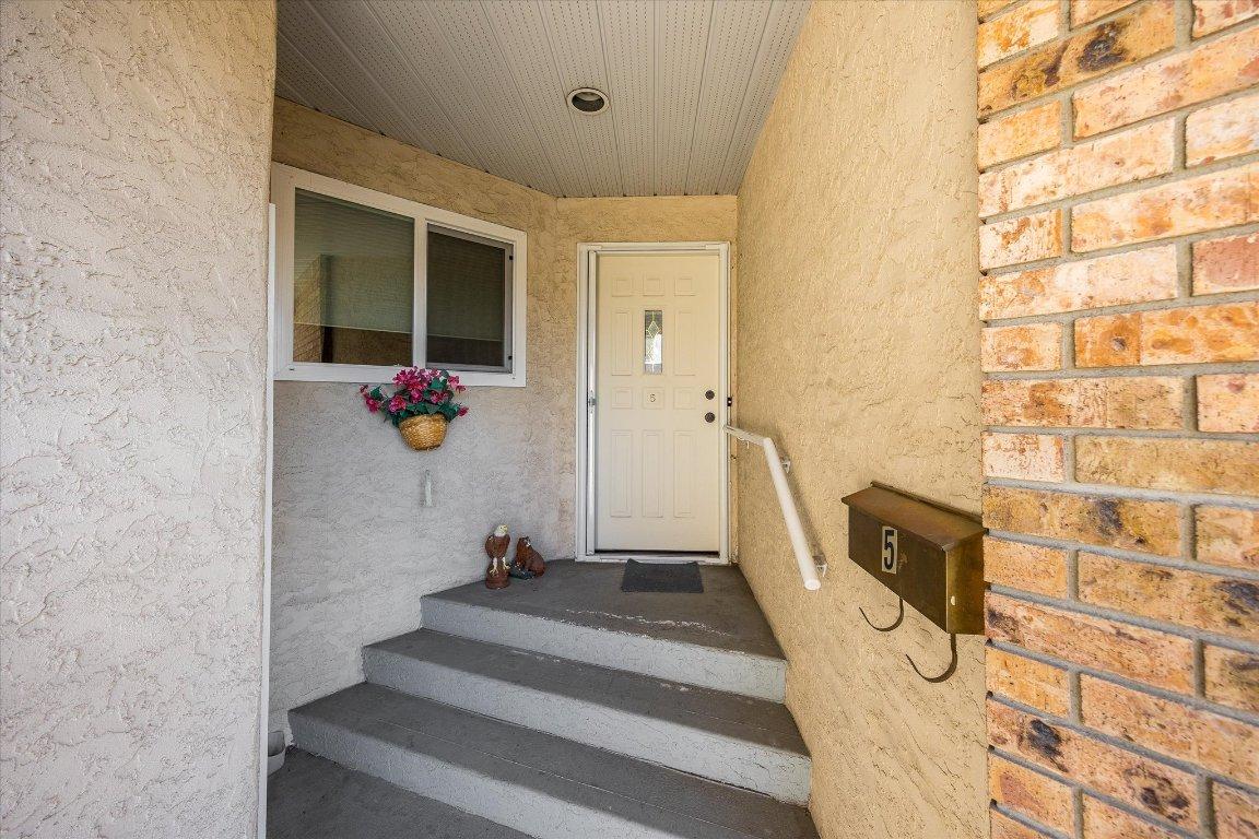 









1209


Brookside

Avenue, 5,
Kelowna,




BC
V1Y 5T5

