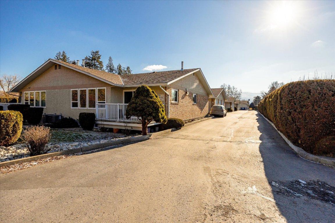 









1209


Brookside

Avenue, 5,
Kelowna,




BC
V1Y 5T5

