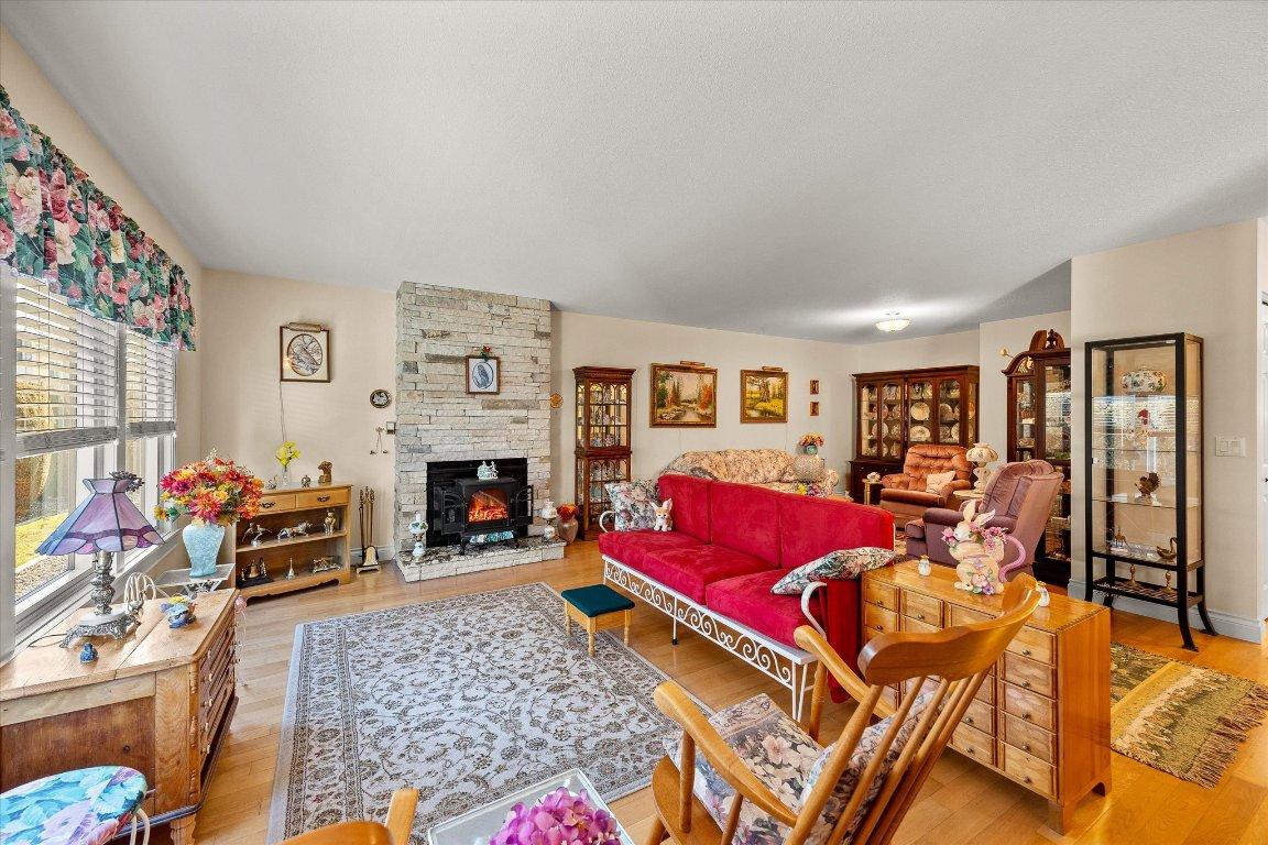 









1209


Brookside

Avenue, 5,
Kelowna,




BC
V1Y 5T5

