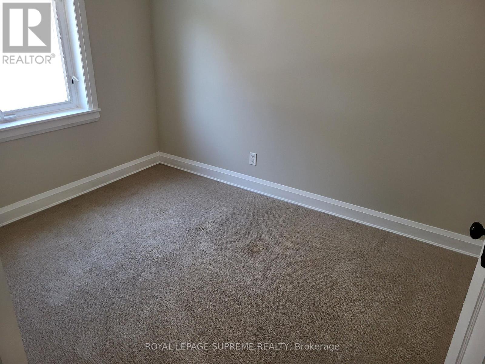 












2ND FLOOR - 30 GLENHOLME AVENUE

,
Toronto,




Ontario
M6H3A9

