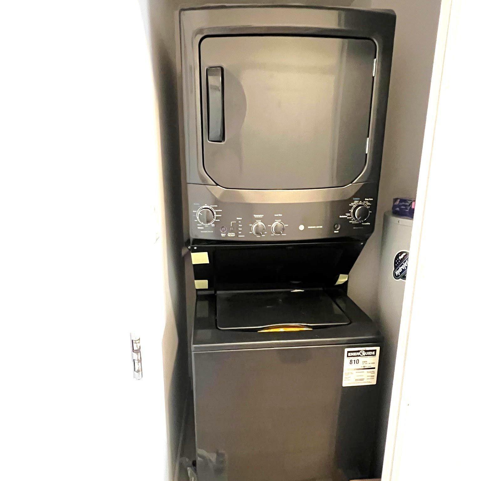 









1225


Rue Notre-Dame O.

, 523,
Montréal (Ville-Marie),




QC
H3C6S3

