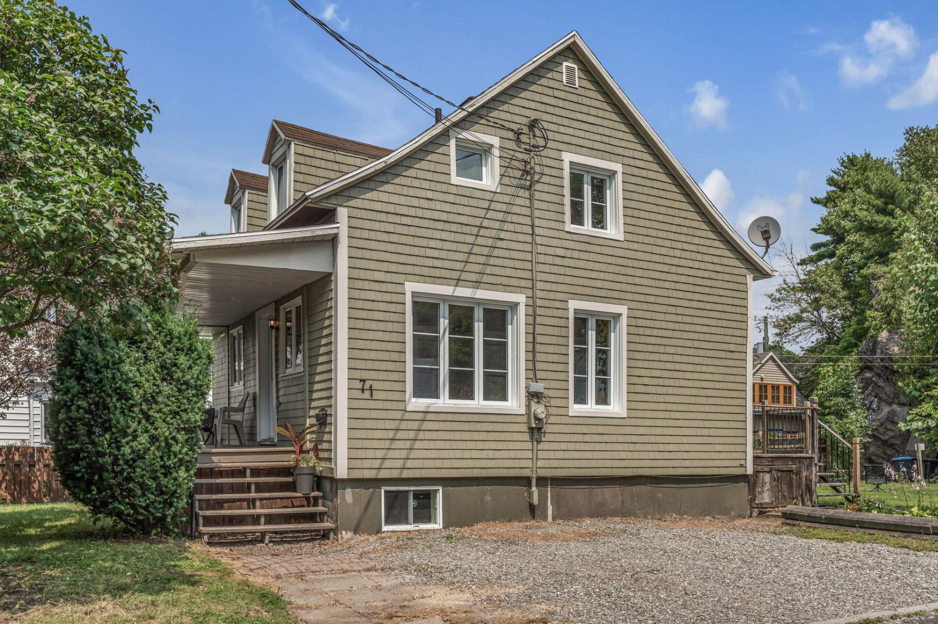 









71


Rue Devillers

,
Lévis (Les Chutes-de-la-Chaudière-Est),




QC
G6W3S9

