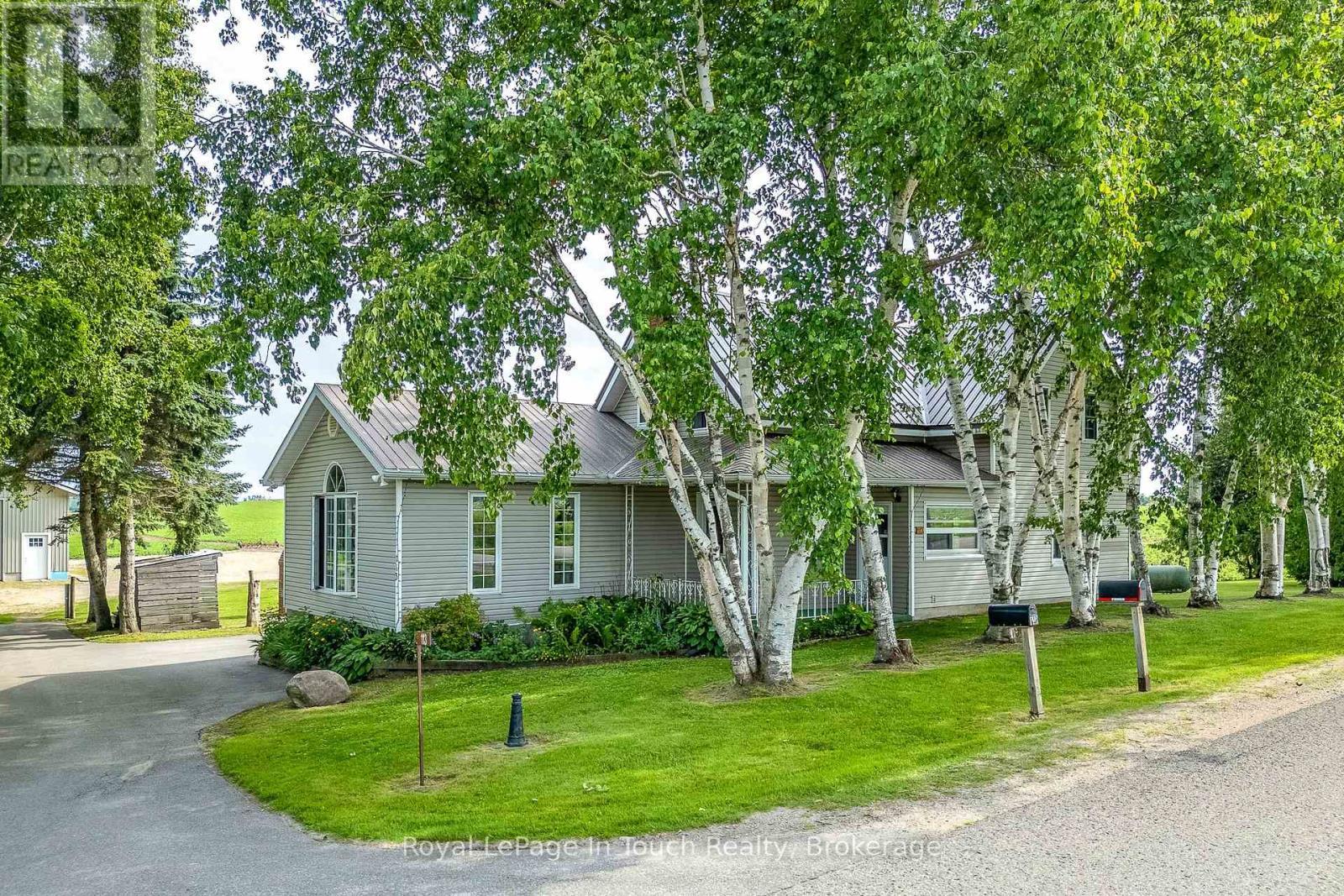 












113 CONCESSION 17 ROAD W

,
Tiny,




Ontario
L9M0P4

