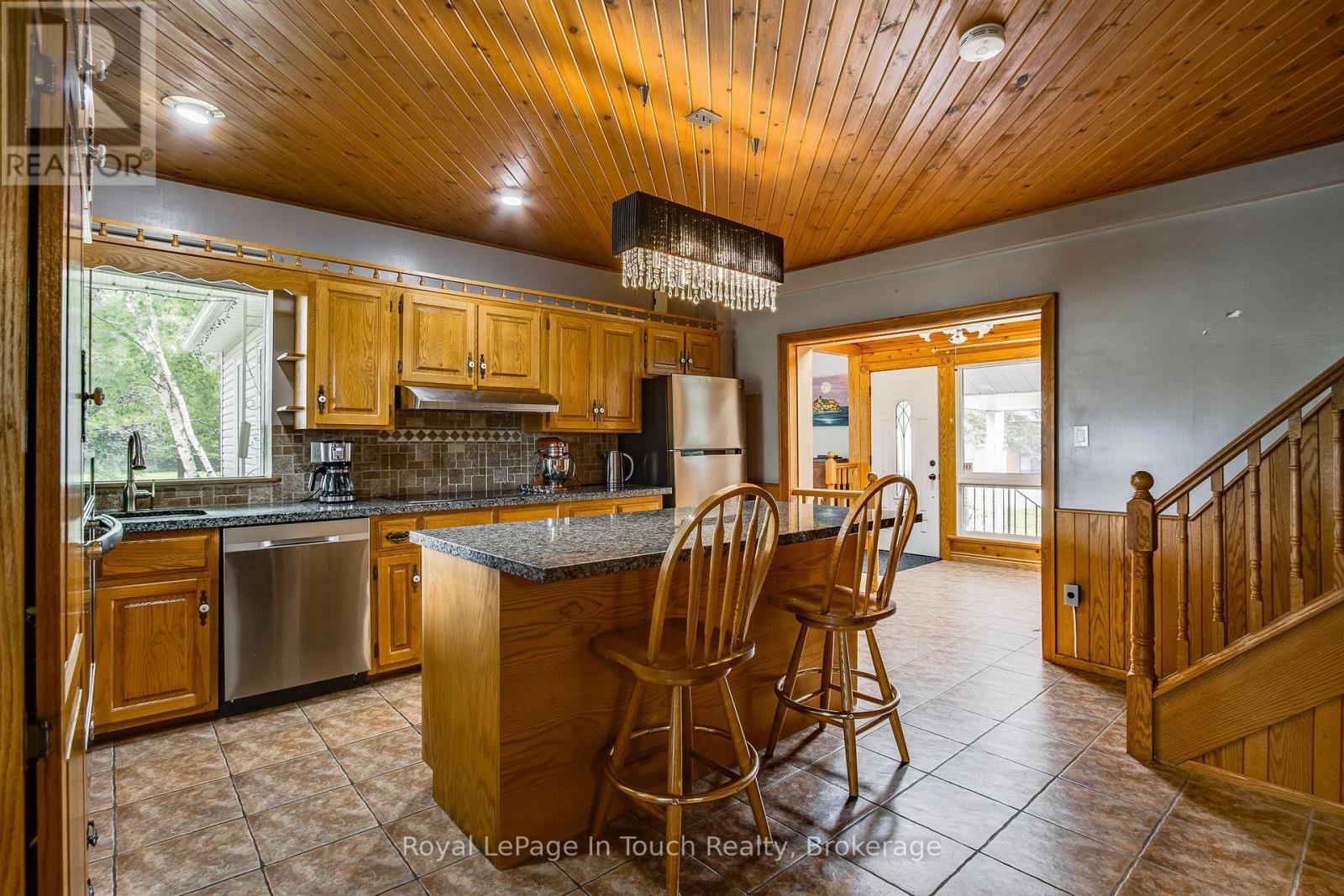 












113 CONCESSION 17 ROAD W

,
Tiny,




Ontario
L9M0P4

