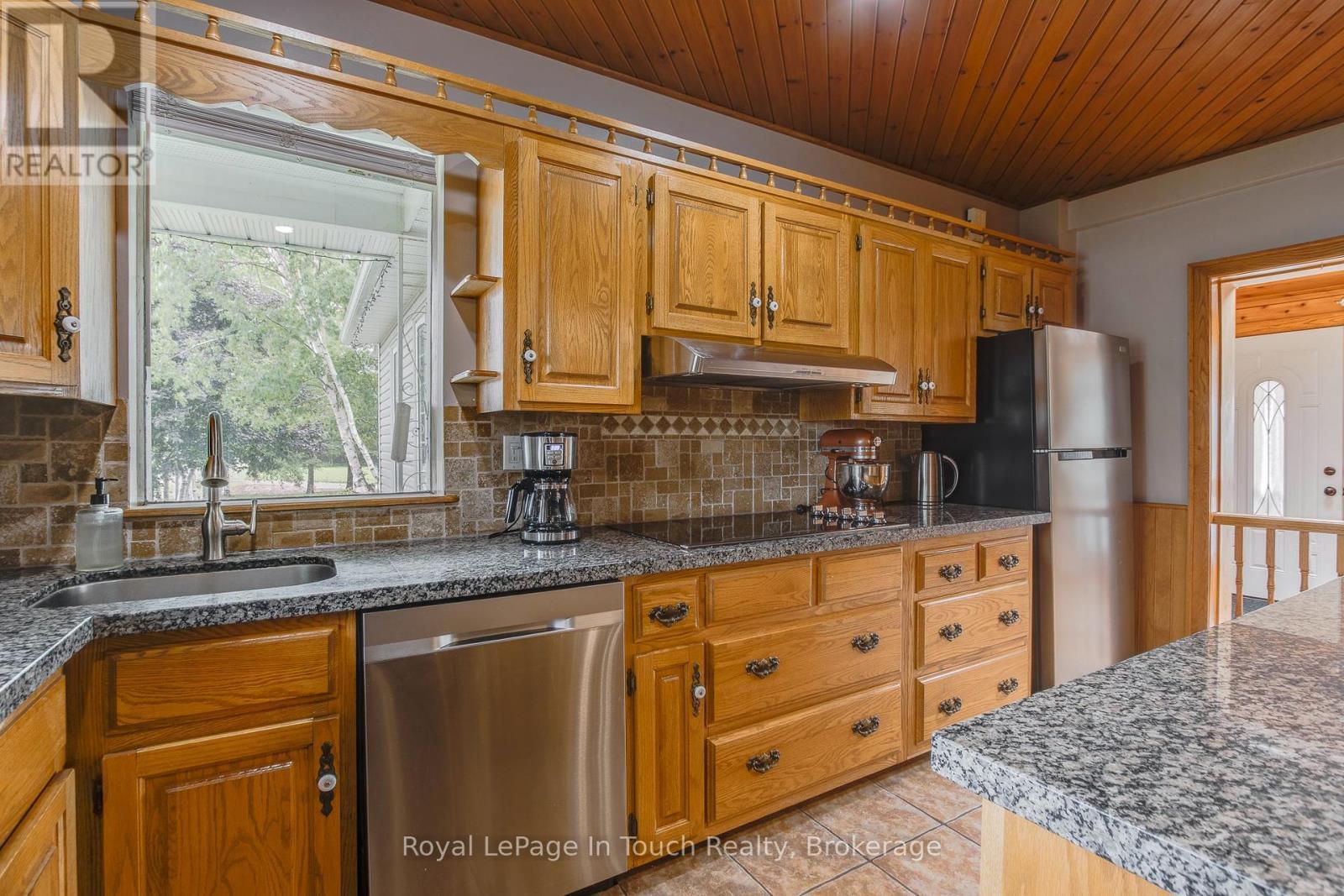












113 CONCESSION 17 ROAD W

,
Tiny,




Ontario
L9M0P4

