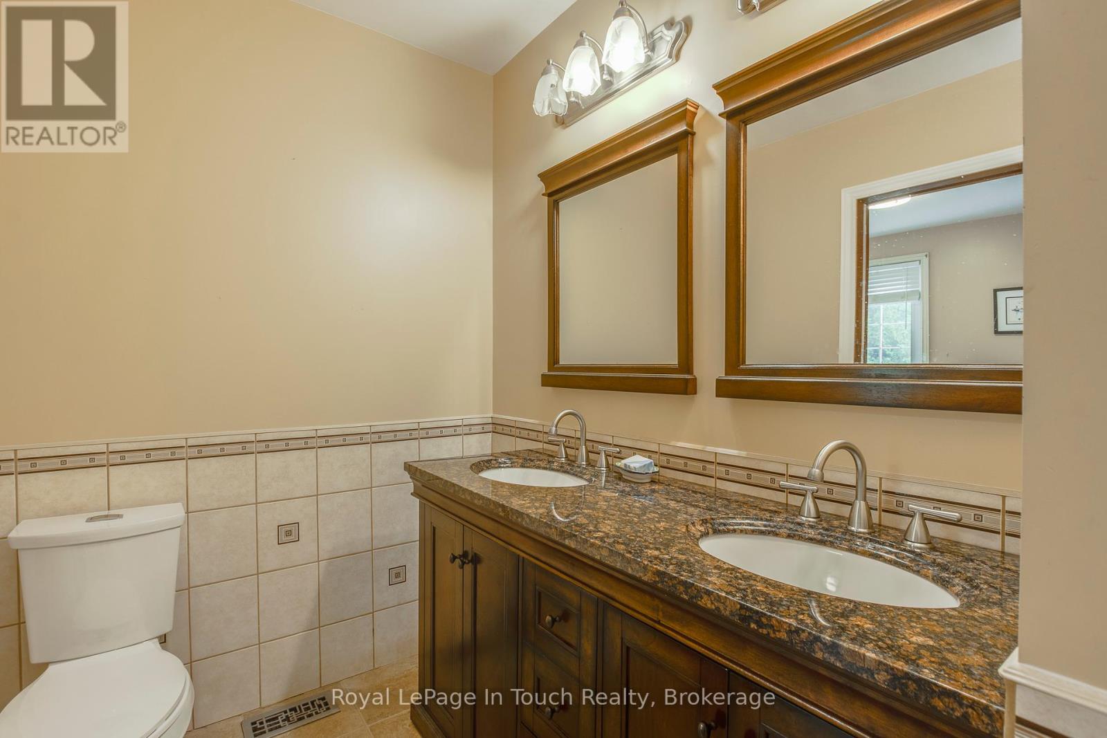 












113 CONCESSION 17 ROAD W

,
Tiny,




Ontario
L9M0P4

