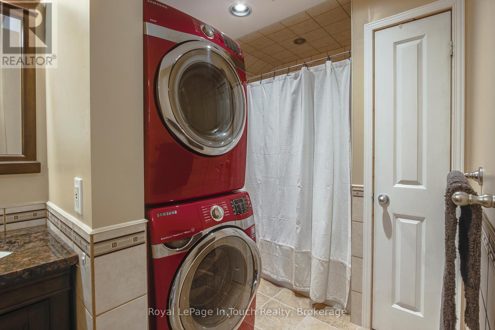 












113 CONCESSION 17 ROAD W

,
Tiny,




Ontario
L9M0P4


