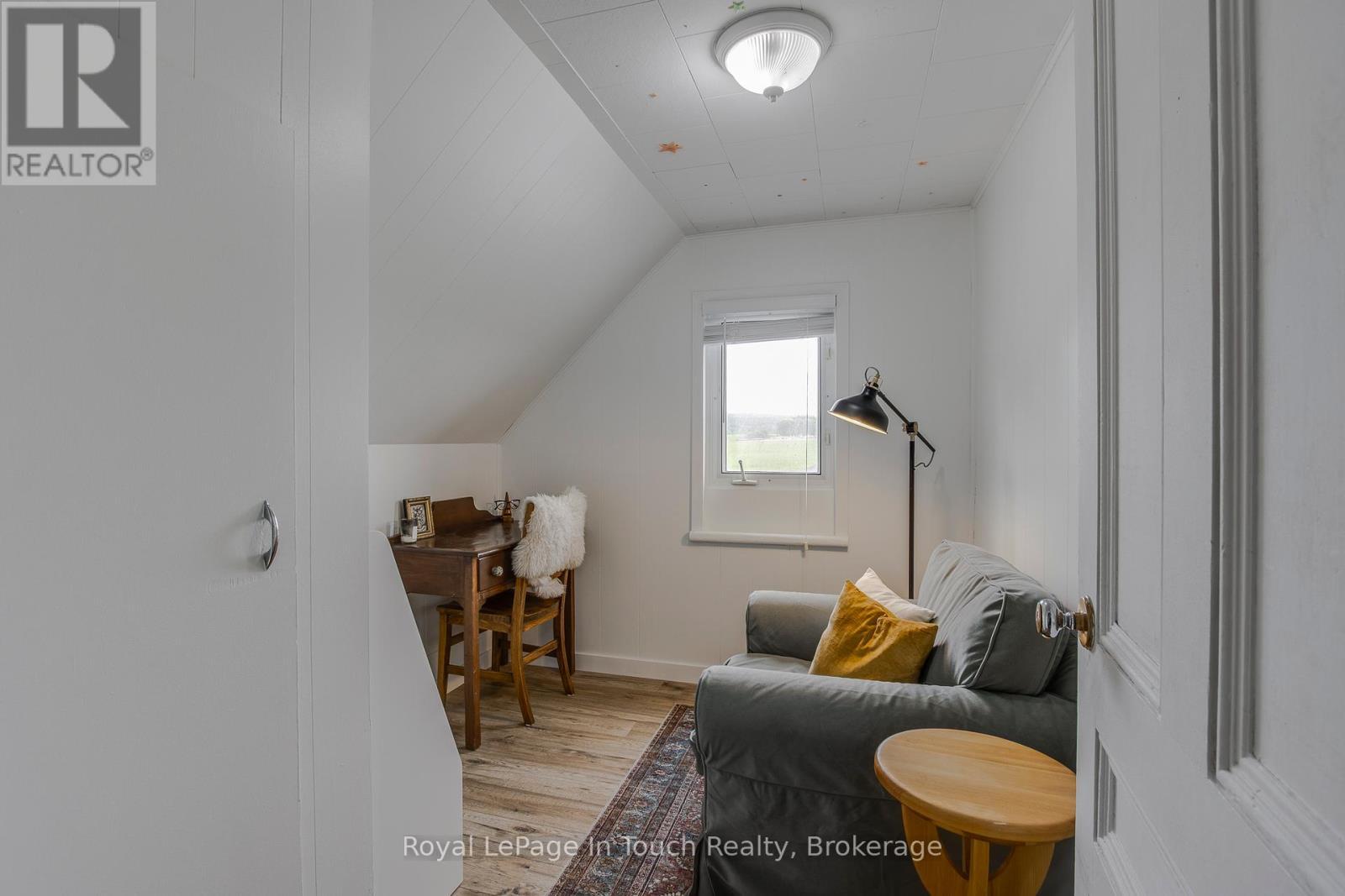 












113 CONCESSION 17 ROAD W

,
Tiny,




Ontario
L9M0P4

