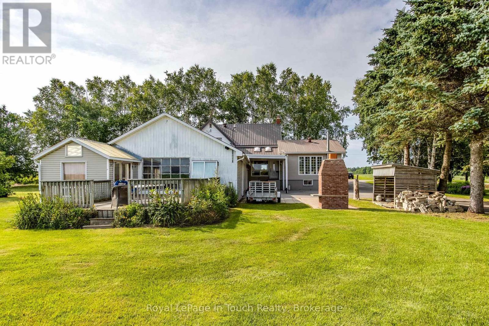 












113 CONCESSION 17 ROAD W

,
Tiny,




Ontario
L9M0P4

