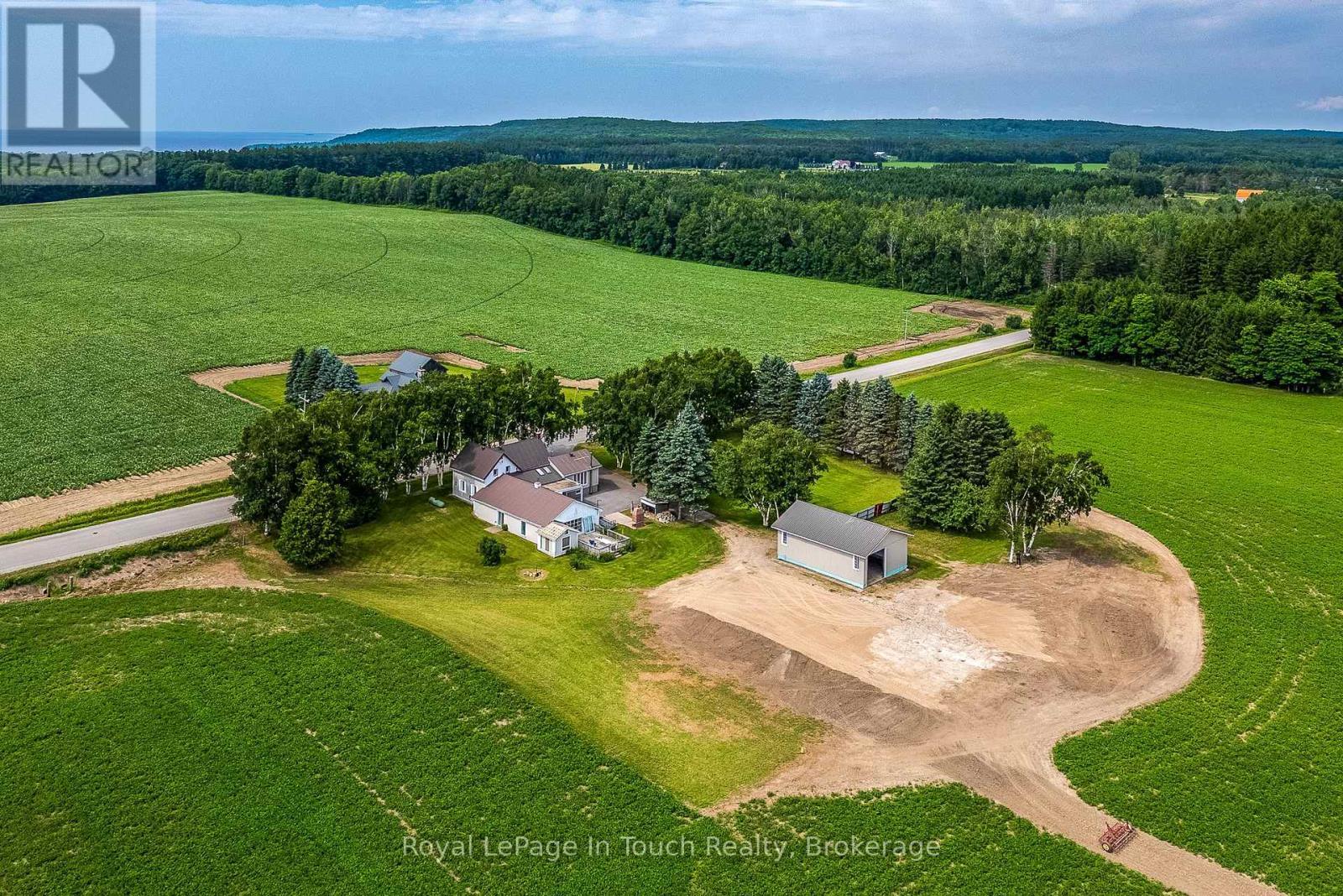 












113 CONCESSION 17 ROAD W

,
Tiny,




Ontario
L9M0P4


