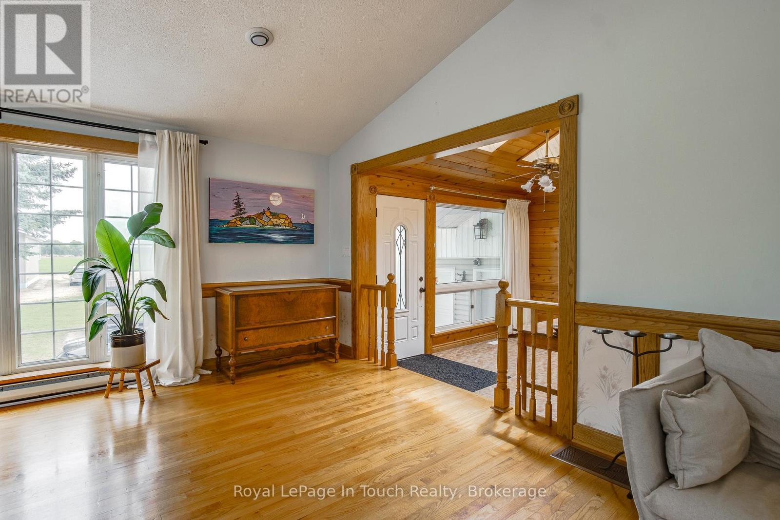 












113 CONCESSION 17 ROAD W

,
Tiny,




Ontario
L9M0P4

