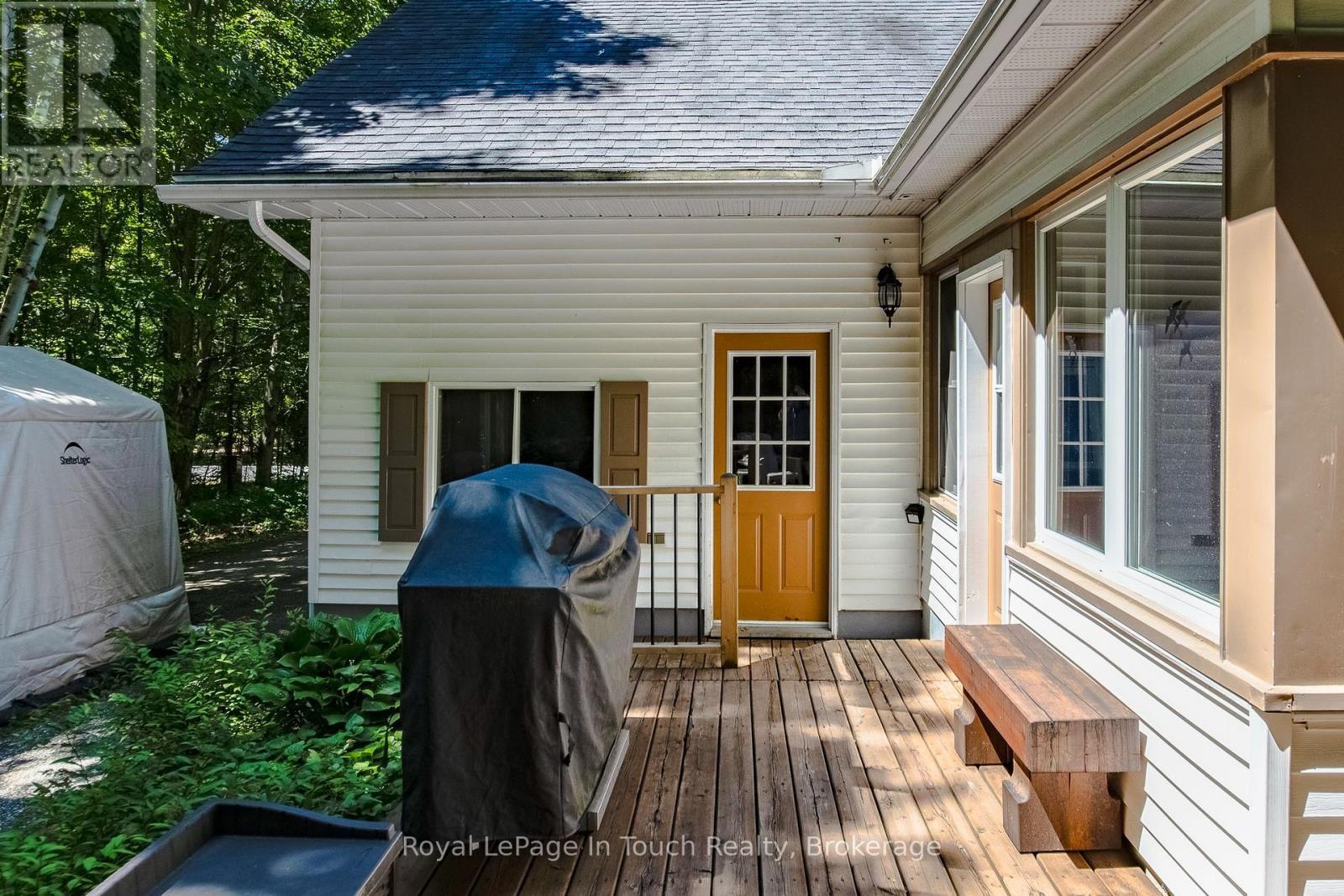 












119 SILVER BIRCH DRIVE

,
Tiny,




Ontario
L9M0M6


