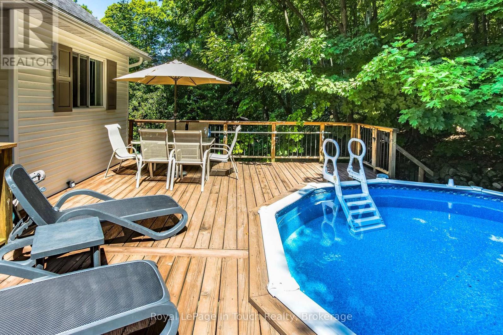 












119 SILVER BIRCH DRIVE

,
Tiny,




Ontario
L9M0M6

