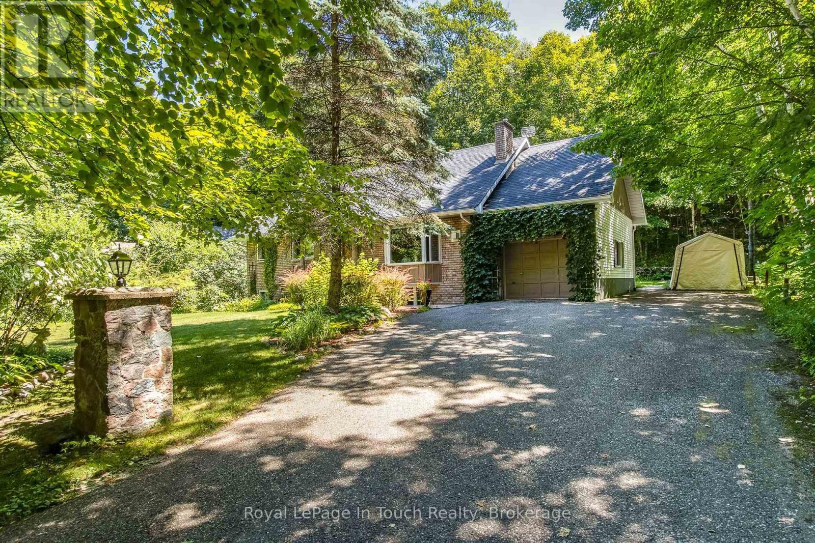 












119 SILVER BIRCH DRIVE

,
Tiny,




Ontario
L9M0M6

