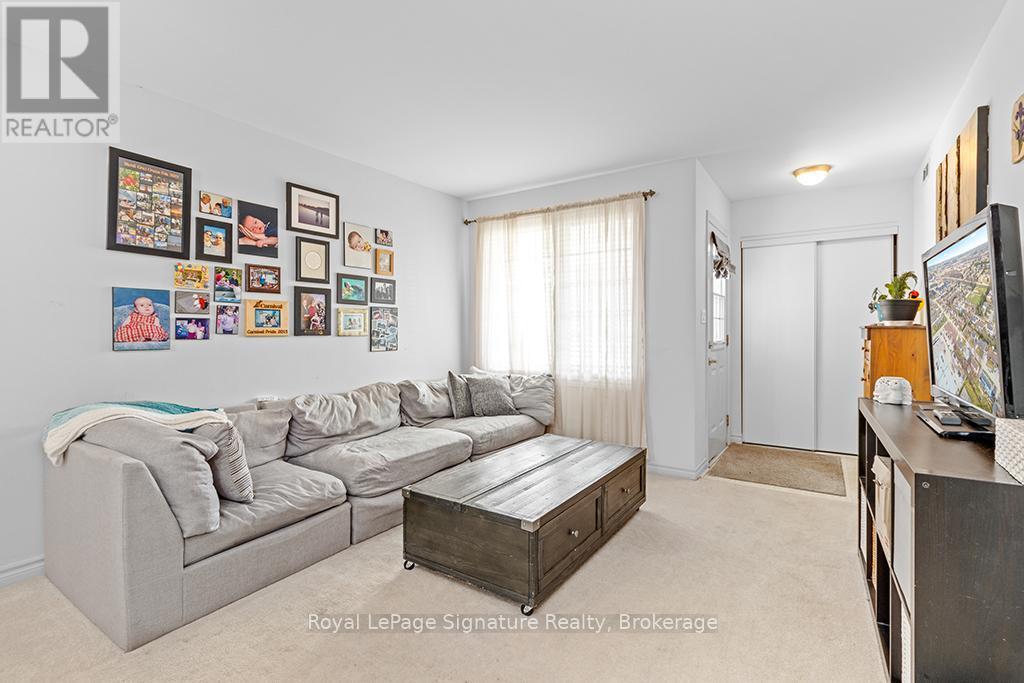 












106 - 1550 12TH AVENUE E

,
Owen Sound,




Ontario
N4K6Z3

