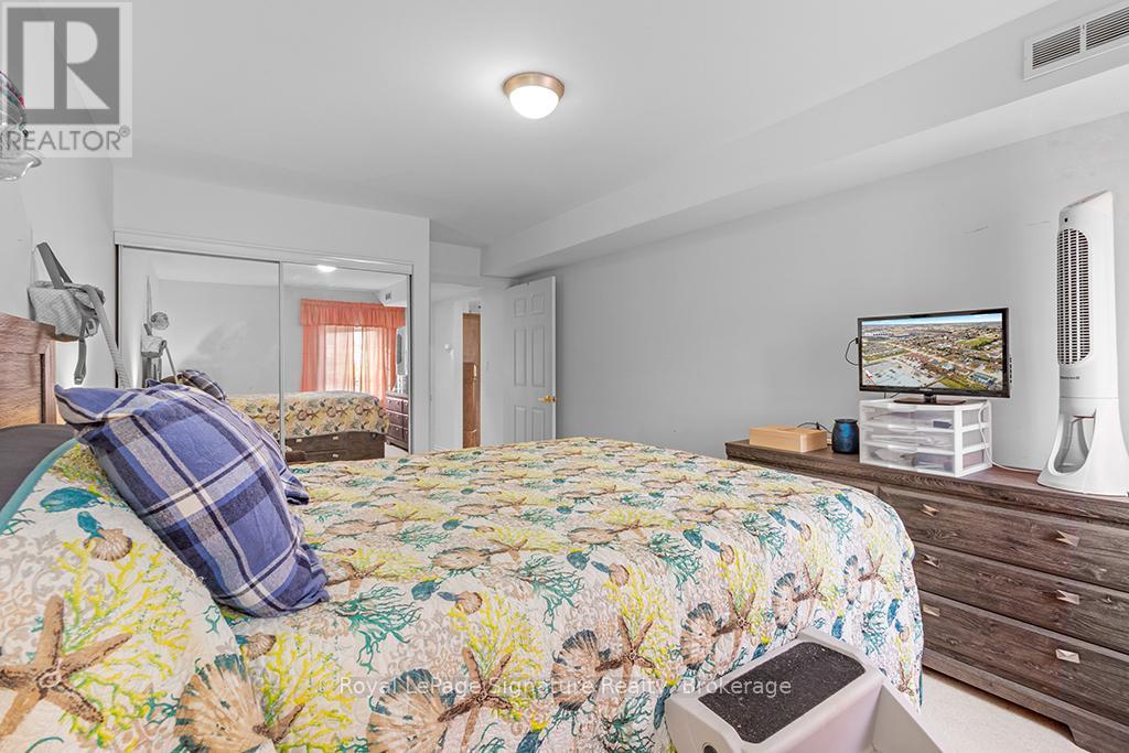 












106 - 1550 12TH AVENUE E

,
Owen Sound,




Ontario
N4K6Z3

