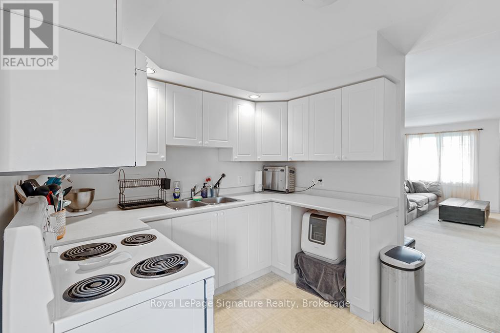 












106 - 1550 12TH AVENUE E

,
Owen Sound,




Ontario
N4K6Z3

