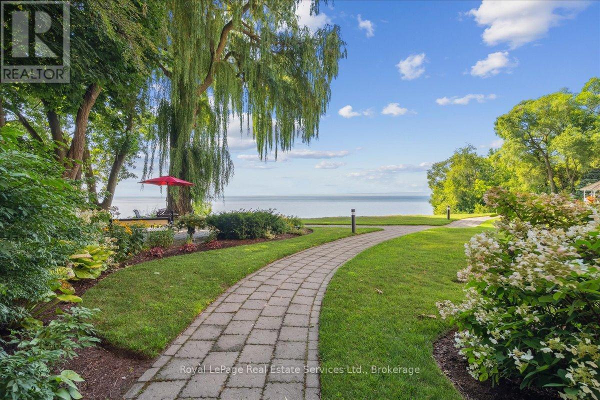 












405 - 5188 LAKESHORE ROAD

,
Burlington (Appleby),




Ontario
L7L6P4

