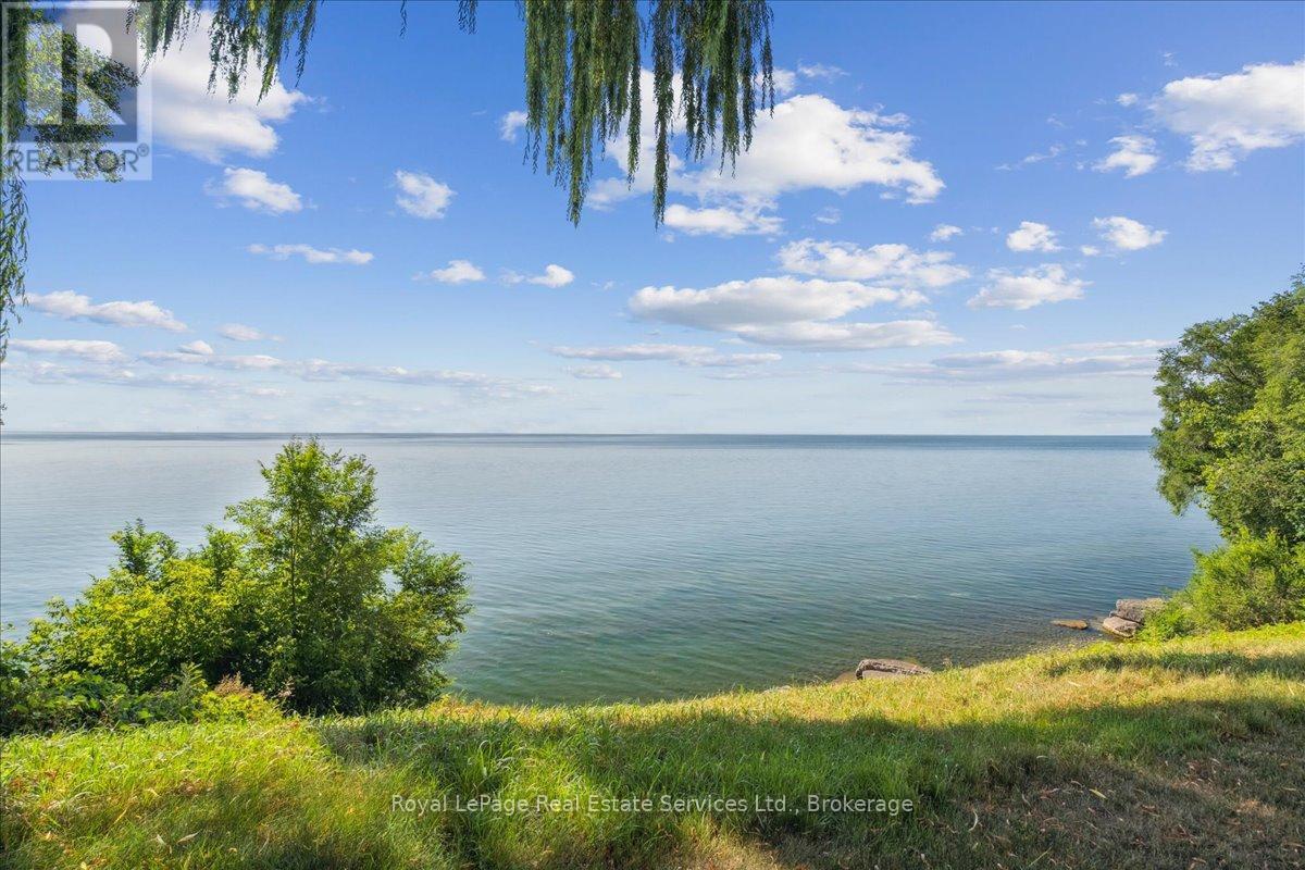 












405 - 5188 LAKESHORE ROAD

,
Burlington (Appleby),




Ontario
L7L6P4

