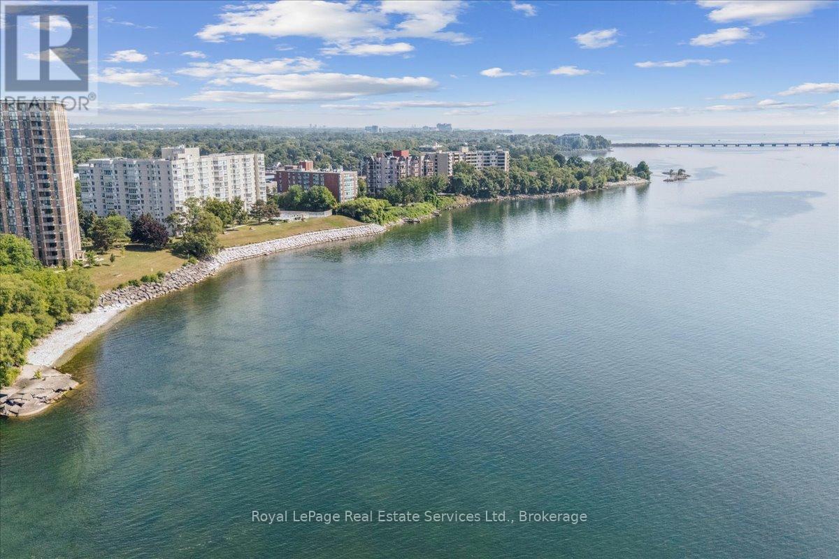 












405 - 5188 LAKESHORE ROAD

,
Burlington (Appleby),




Ontario
L7L6P4

