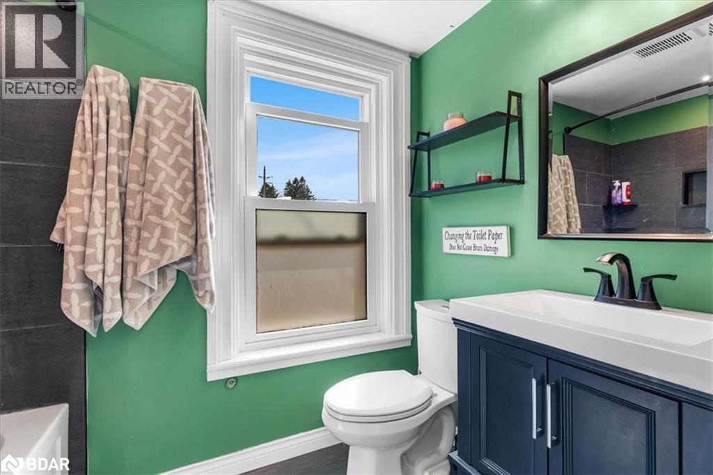 












1436 COUNTY ROAD 15

,
Prince Edward,




Ontario
K0K2T0

