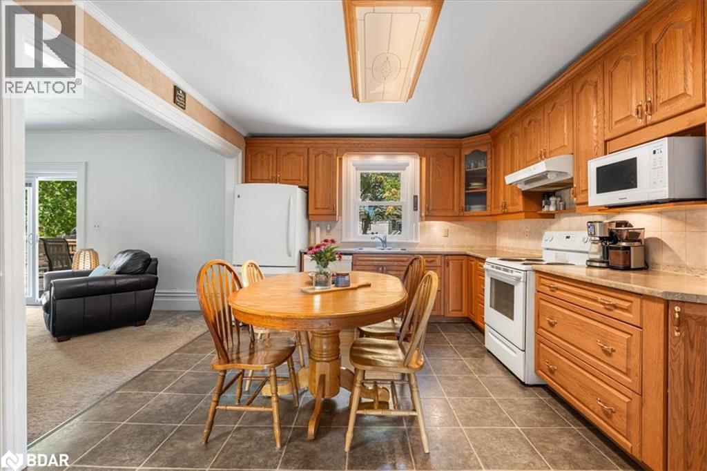 












1436 COUNTY ROAD 15

,
Prince Edward,




Ontario
K0K2T0

