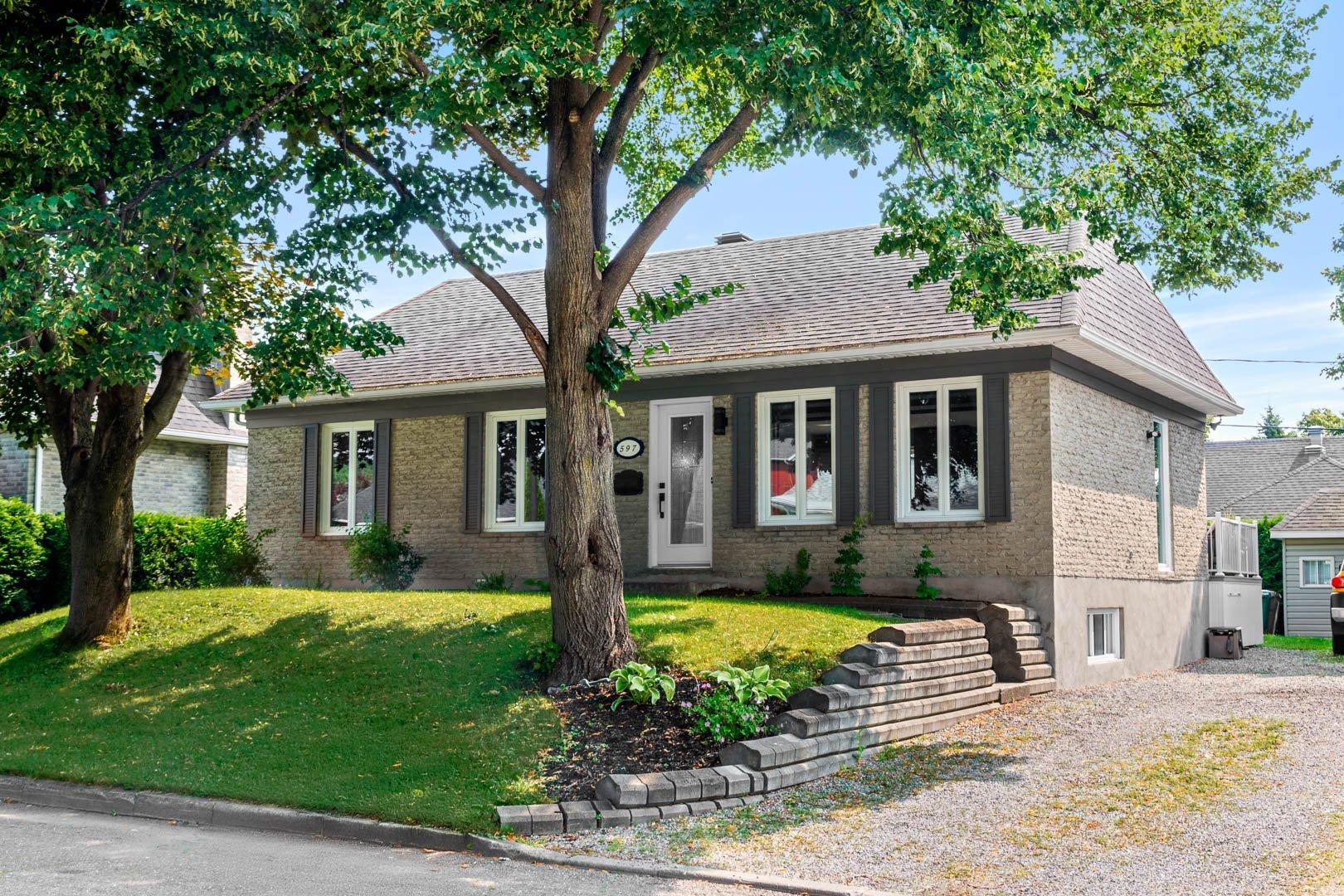 









597


Rue Mathilde

,
Québec (Charlesbourg),




QC
G2L1N4

