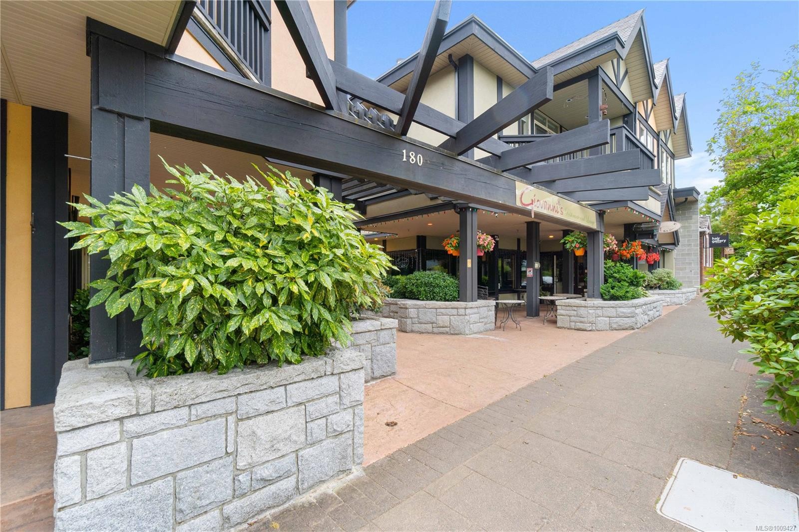 









180


Second

Ave, 2,
Qualicum Beach,




BC
V9K 2T5

