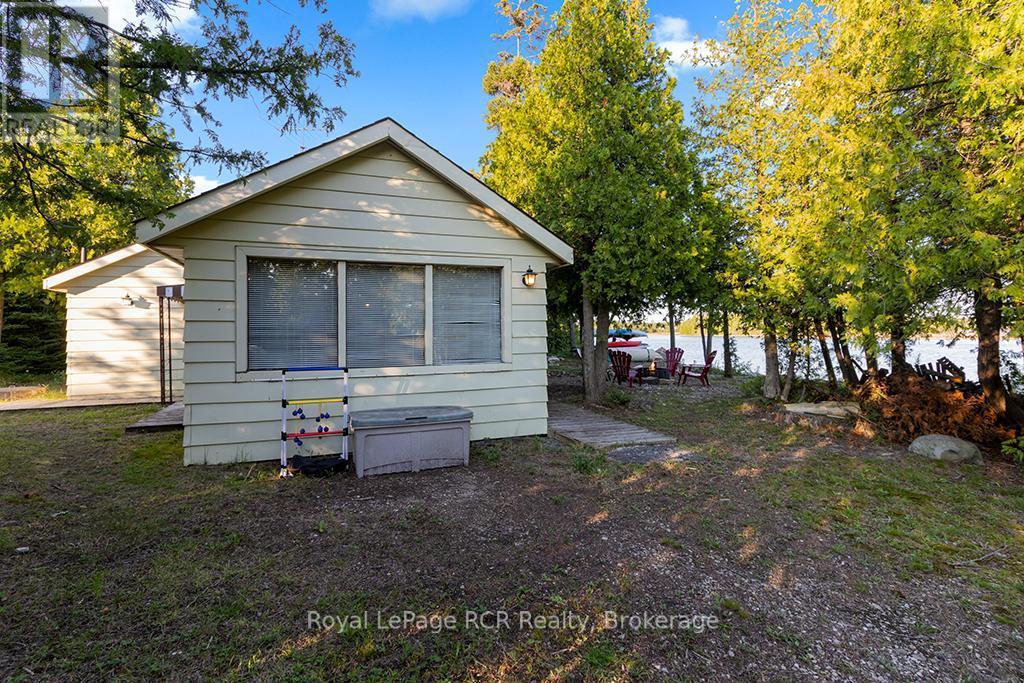 












403 EAGLE ROAD

,
Northern Bruce Peninsula,




Ontario
N0H2R0

