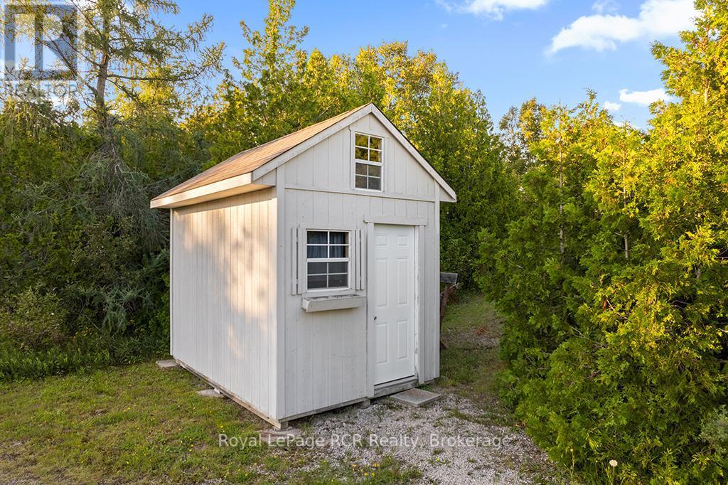 












403 EAGLE ROAD

,
Northern Bruce Peninsula,




Ontario
N0H2R0

