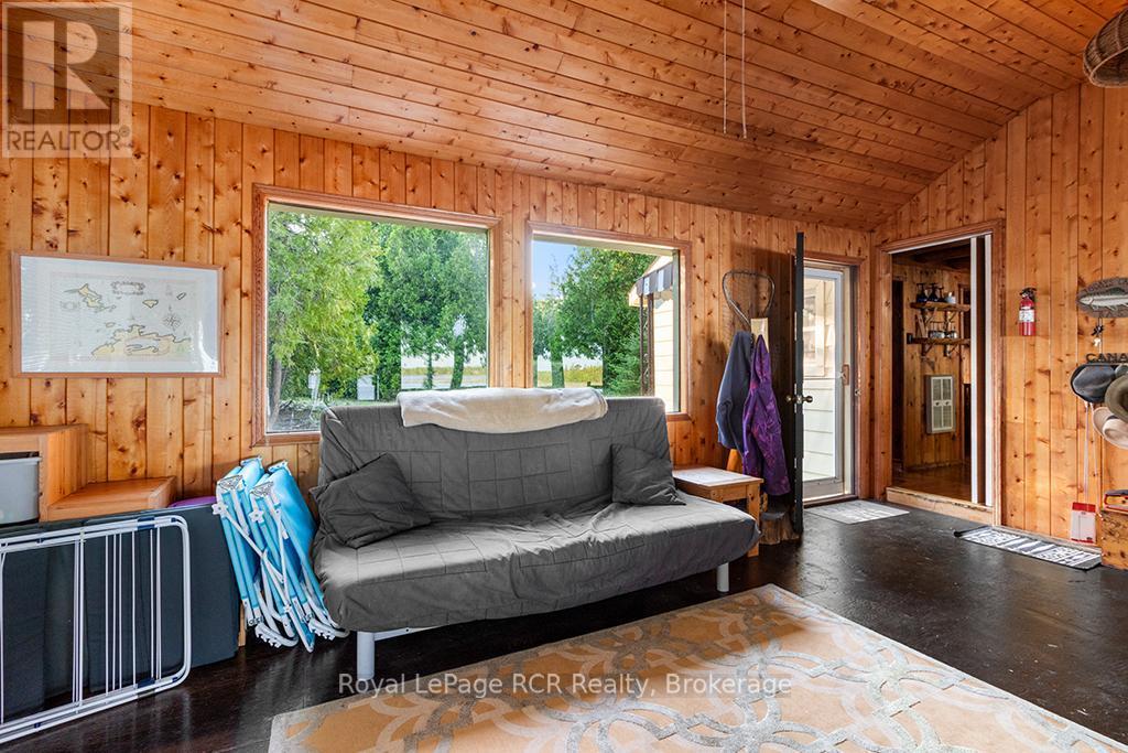 












403 EAGLE ROAD

,
Northern Bruce Peninsula,




Ontario
N0H2R0

