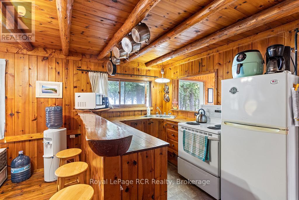 












403 EAGLE ROAD

,
Northern Bruce Peninsula,




Ontario
N0H2R0

