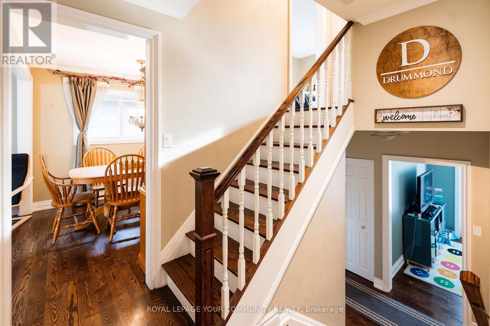 












122 BEAVER BEND CRESCENT

,
Toronto,




Ontario
M9B5S1

