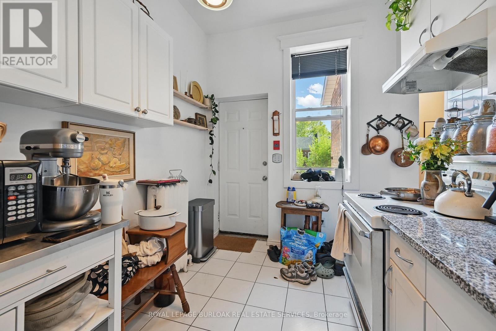 












55 BARTON STREET W

,
Hamilton,




Ontario
L8L1A3

