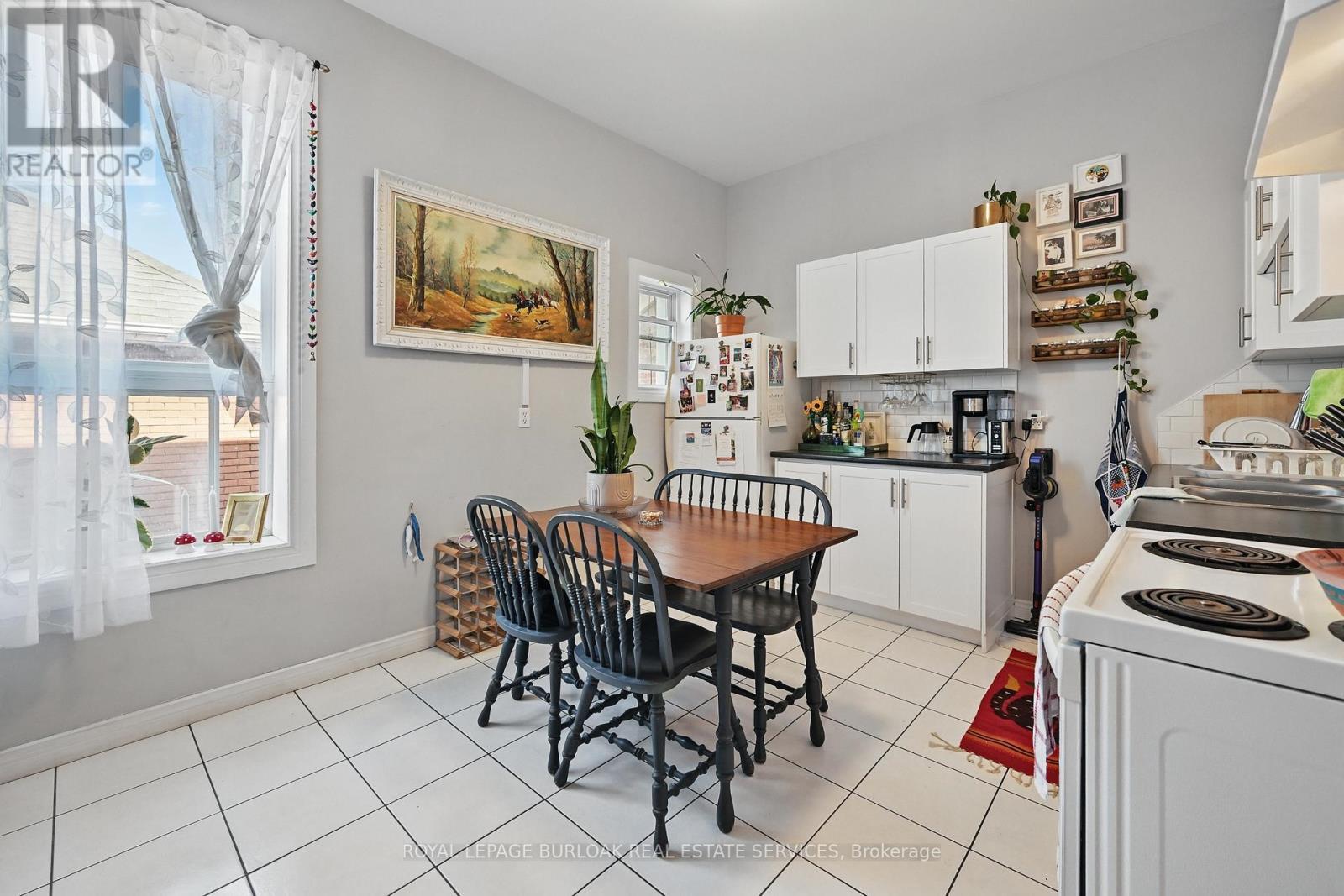 












55 BARTON STREET W

,
Hamilton,




Ontario
L8L1A3

