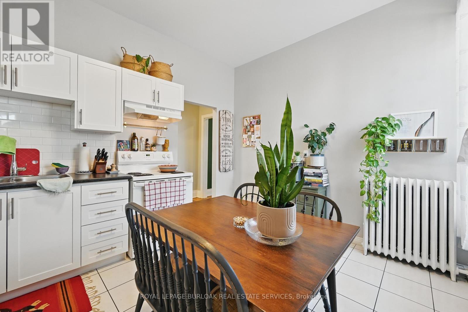 












55 BARTON STREET W

,
Hamilton,




Ontario
L8L1A3

