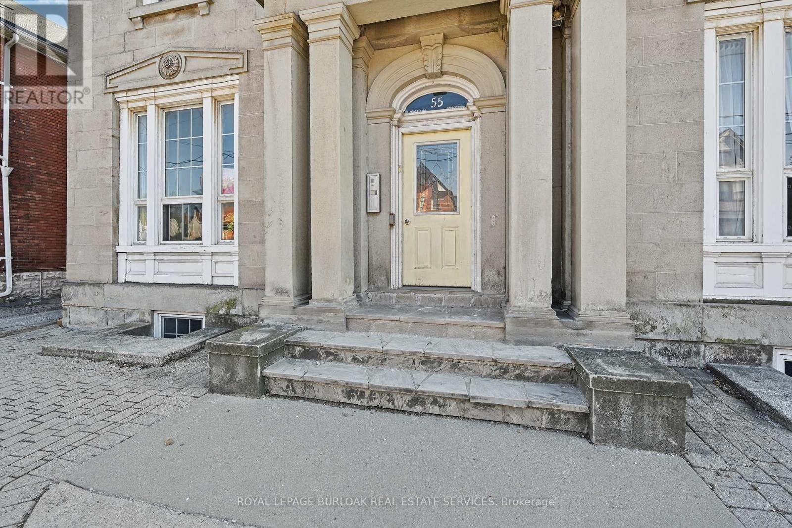 












55 BARTON STREET W

,
Hamilton,




Ontario
L8L1A3

