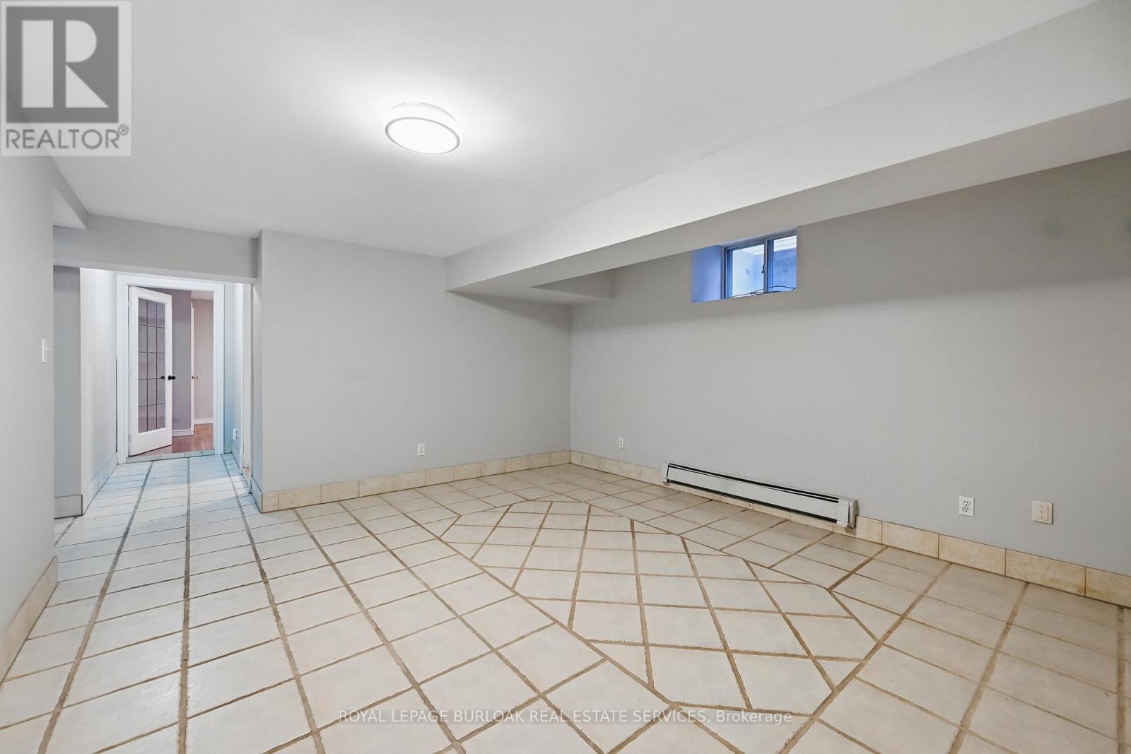 












55 BARTON STREET W

,
Hamilton,




Ontario
L8L1A3


