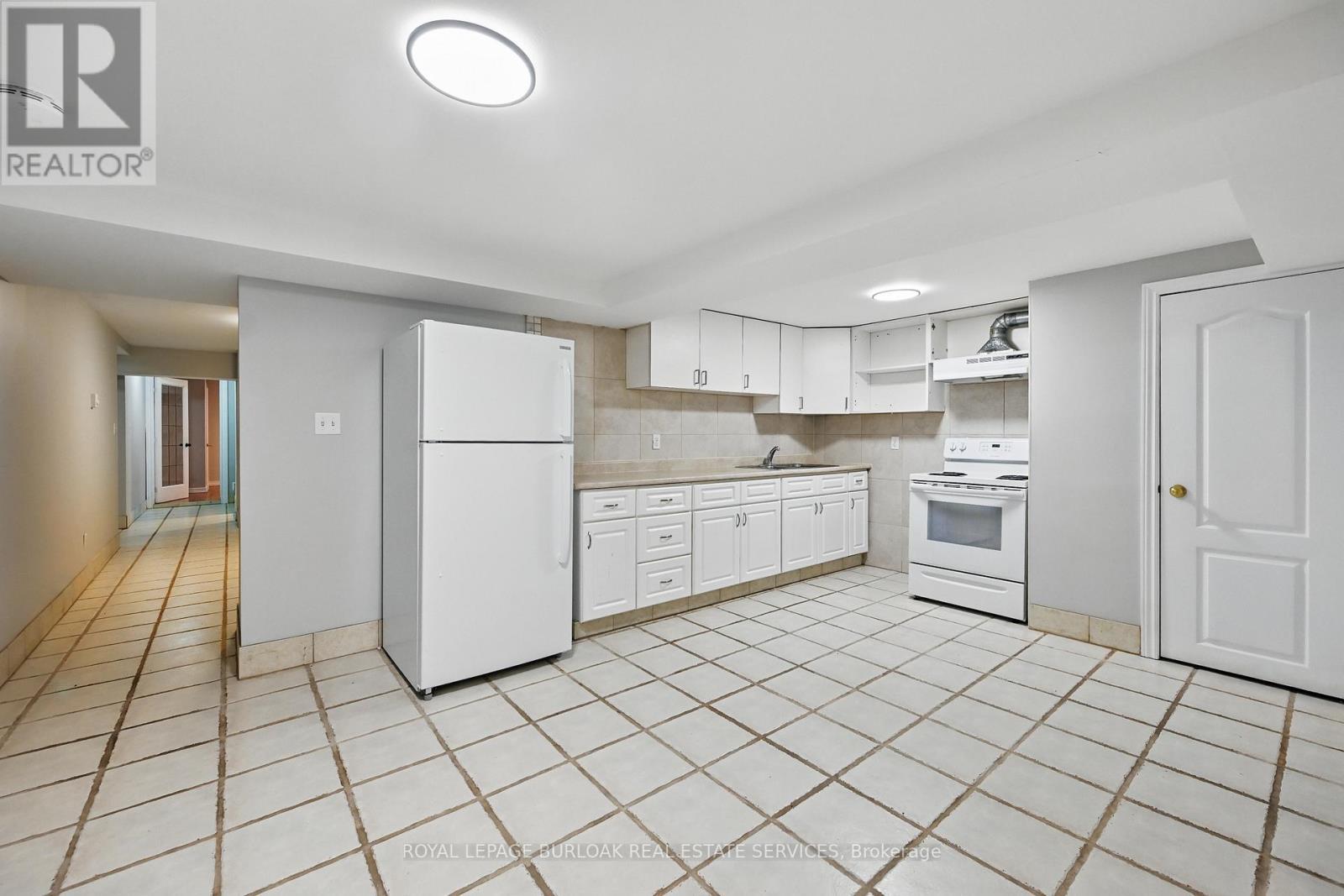 












55 BARTON STREET W

,
Hamilton,




Ontario
L8L1A3

