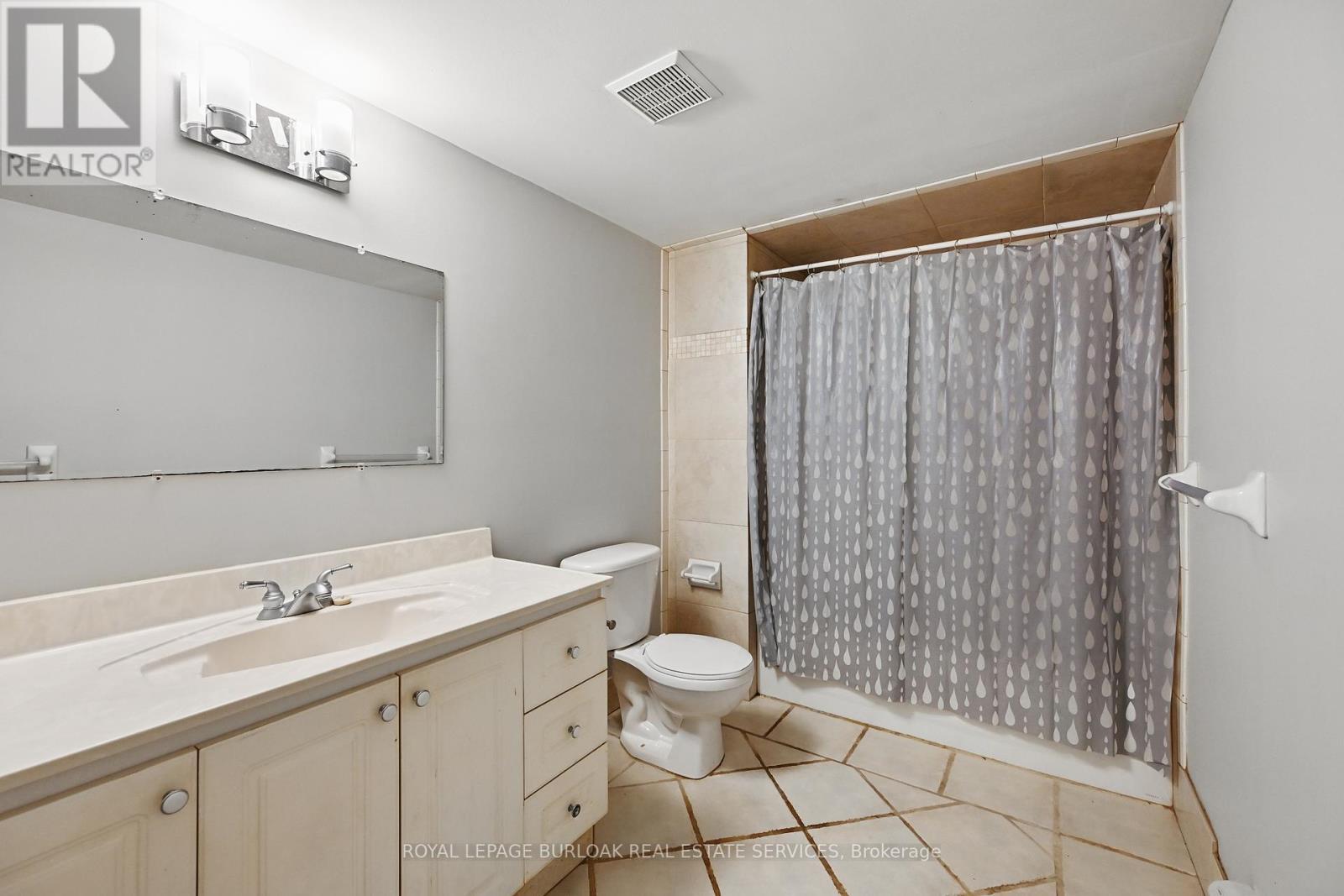 












55 BARTON STREET W

,
Hamilton,




Ontario
L8L1A3


