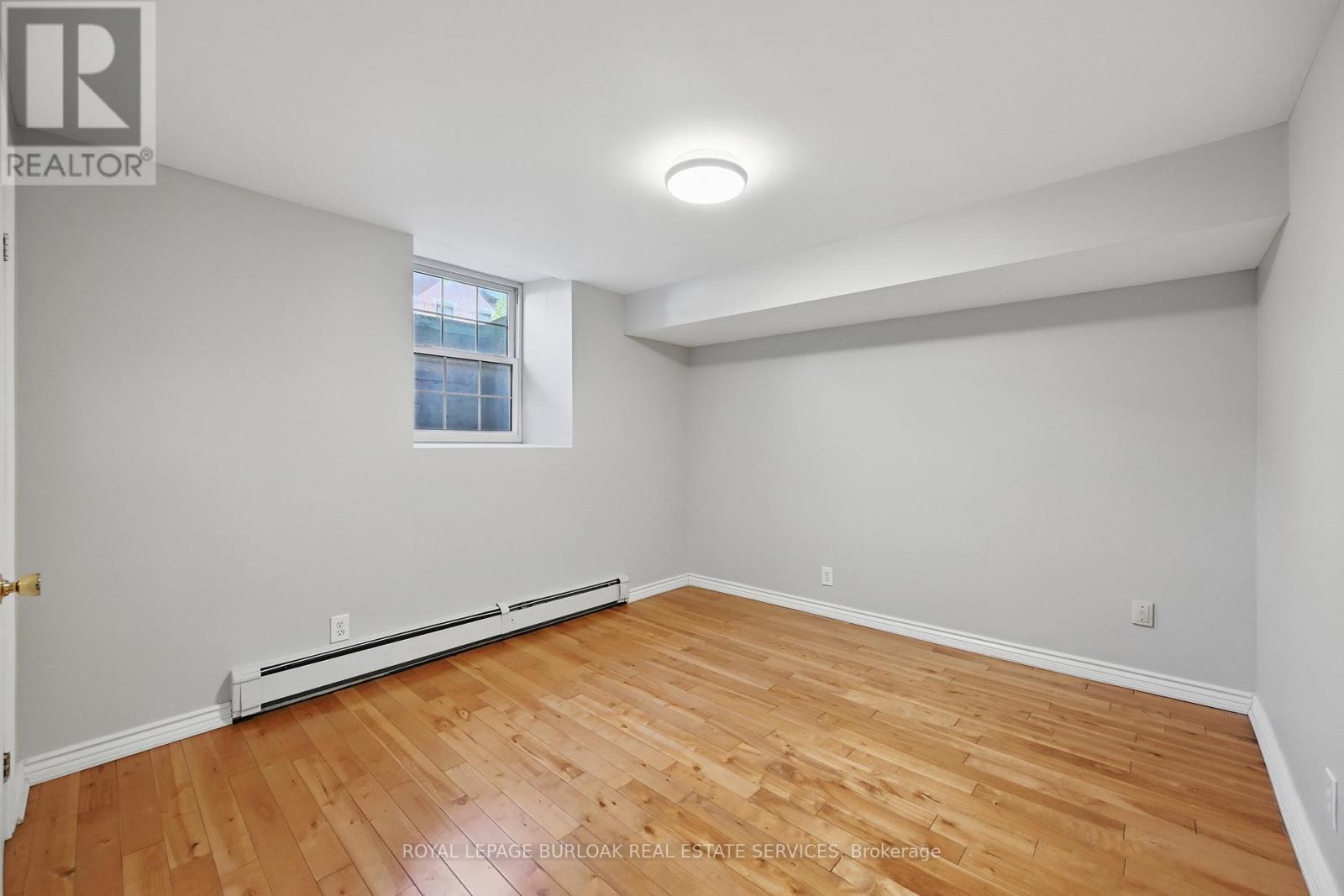 












55 BARTON STREET W

,
Hamilton,




Ontario
L8L1A3

