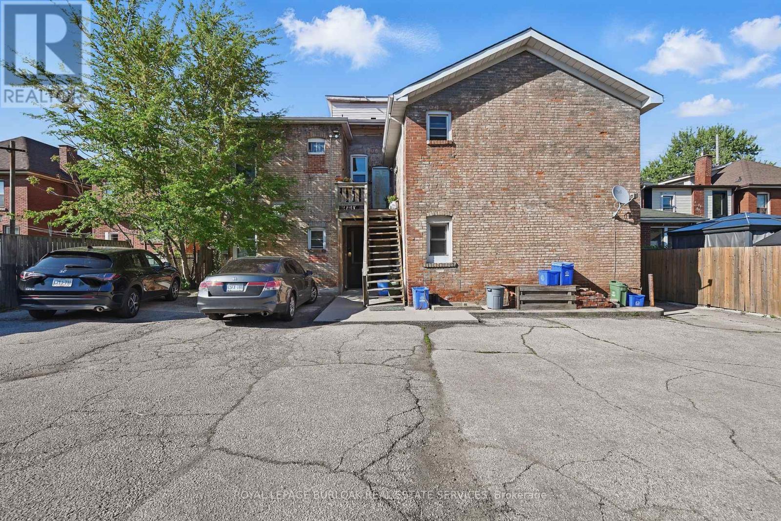 












55 BARTON STREET W

,
Hamilton,




Ontario
L8L1A3

