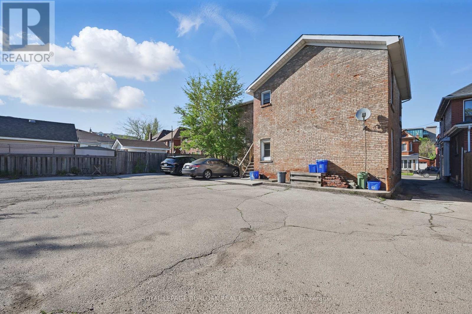 












55 BARTON STREET W

,
Hamilton,




Ontario
L8L1A3

