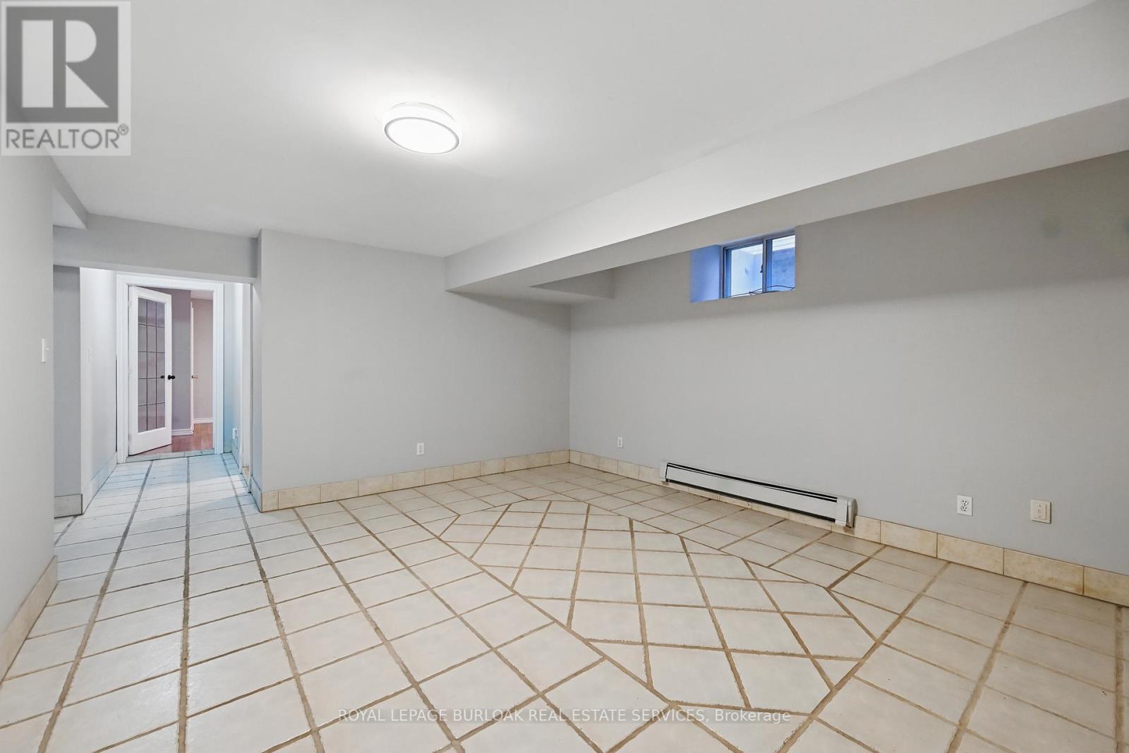 












55 BARTON STREET W

,
Hamilton,




Ontario
L8L1A3

