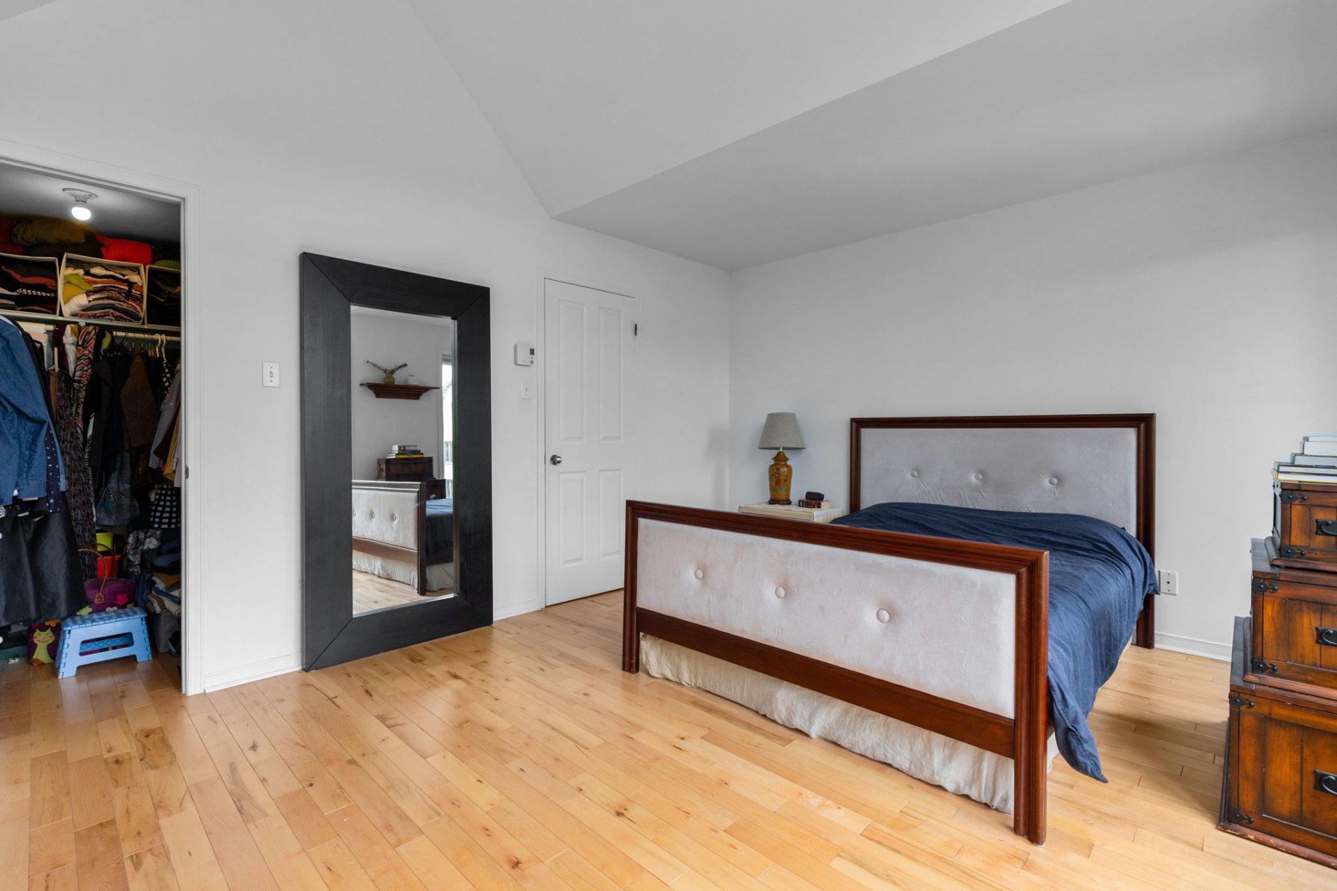 









83


Rue de la Poudrière

,
Montréal (Verdun/Île-des-Soeurs),




QC
H4G3M2

