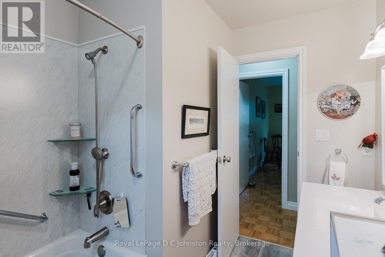 












477 WALES DRIVE

,
Saugeen Shores,




Ontario
N0H2C1

