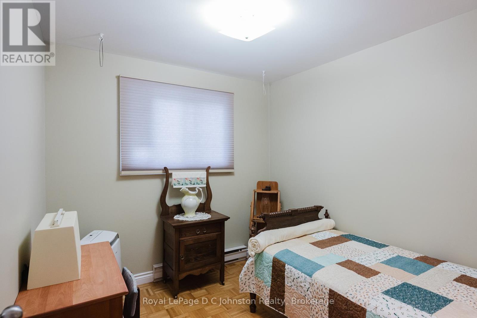 












477 WALES DRIVE

,
Saugeen Shores,




Ontario
N0H2C1

