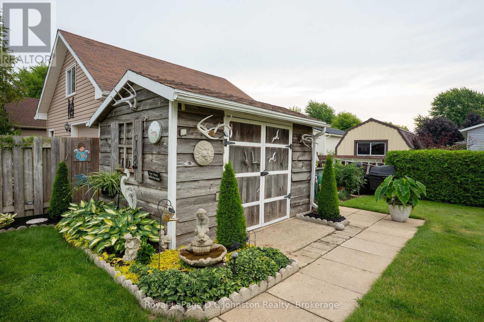 












477 WALES DRIVE

,
Saugeen Shores,




Ontario
N0H2C1

