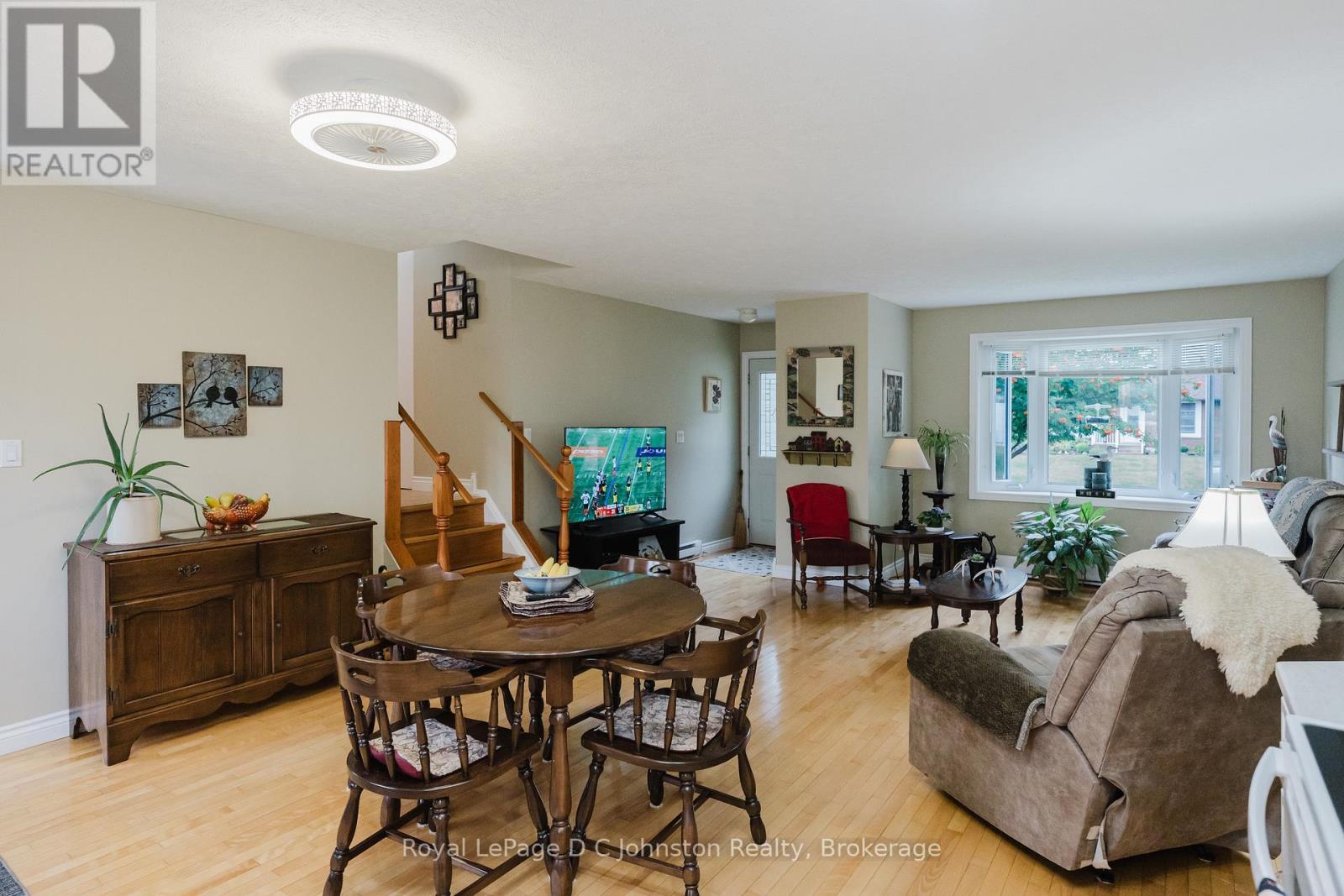 












477 WALES DRIVE

,
Saugeen Shores,




Ontario
N0H2C1

