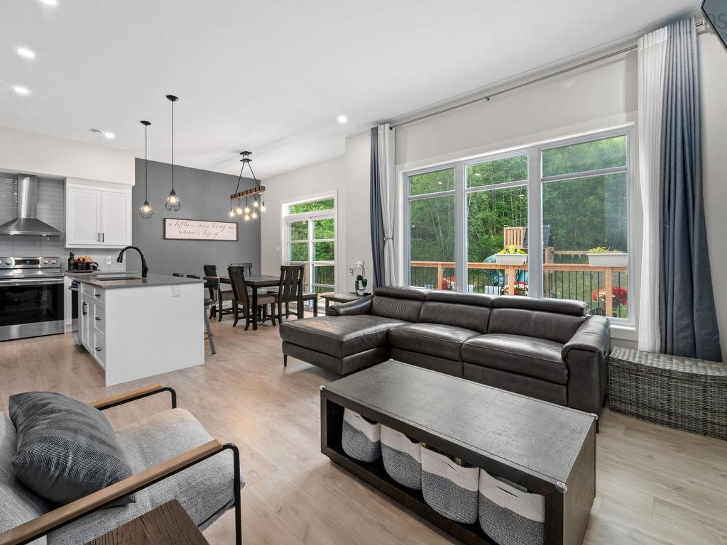 












41 McCabe Lake Drive

,
Middle Sackville,




NS
B4E 0M9

